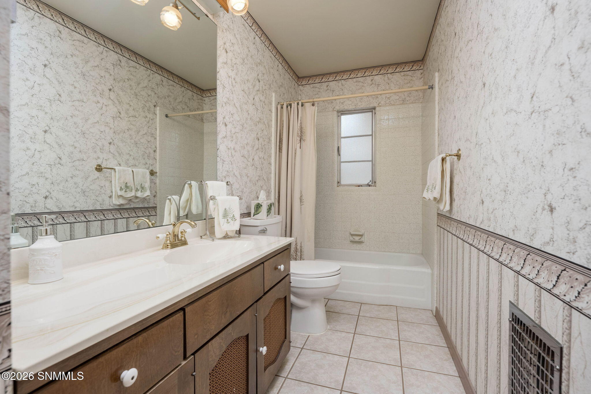 23-web-or-mls-Snappin Homes (Milton415)-