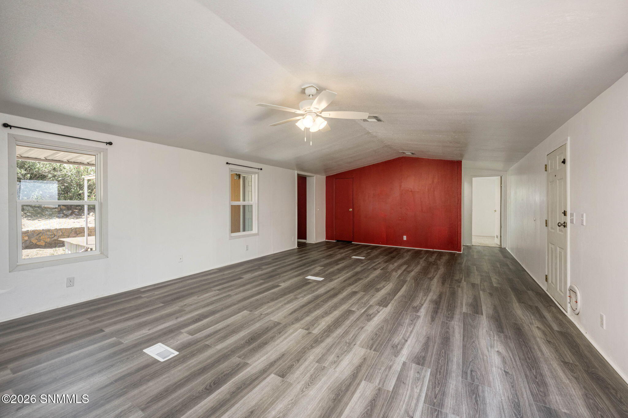 8-web-or-mls-Snappin Homes (Nana5200)-8