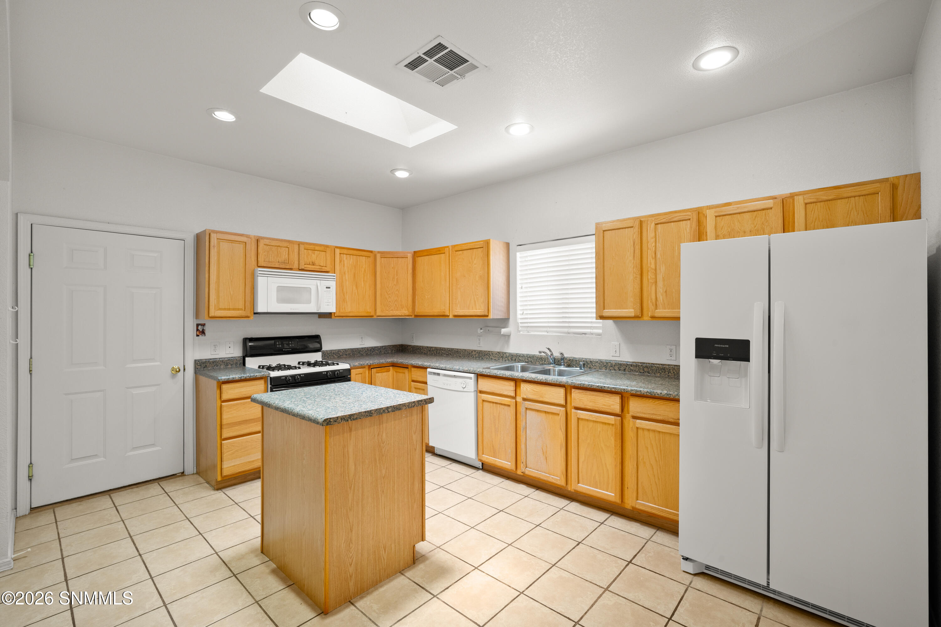 1635-Juniper-MLS-Camera-Guy-10
