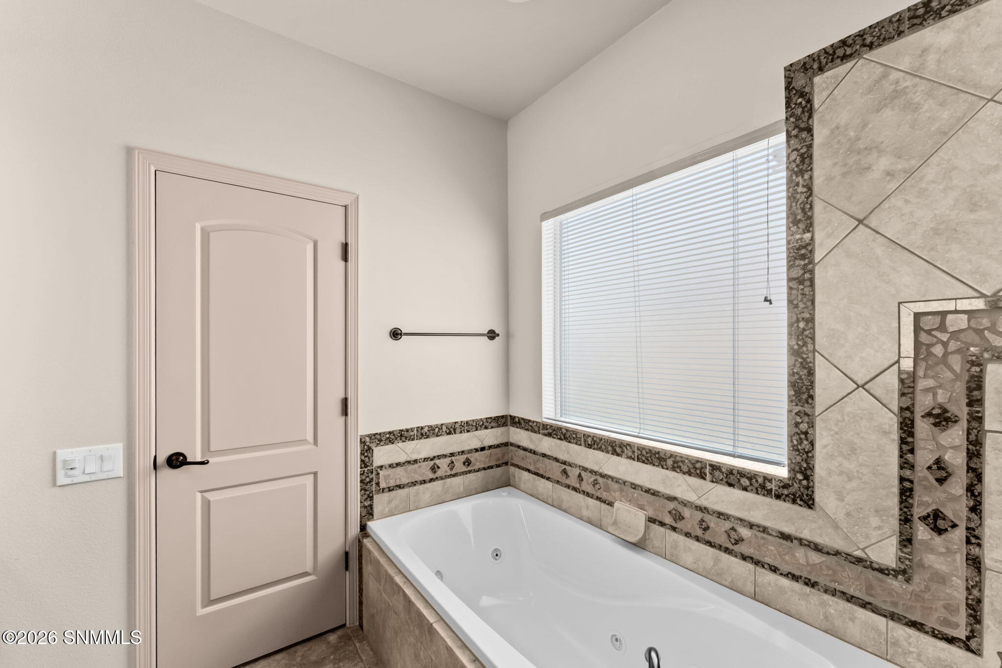 50-web-or-mls-REP-LLC_050