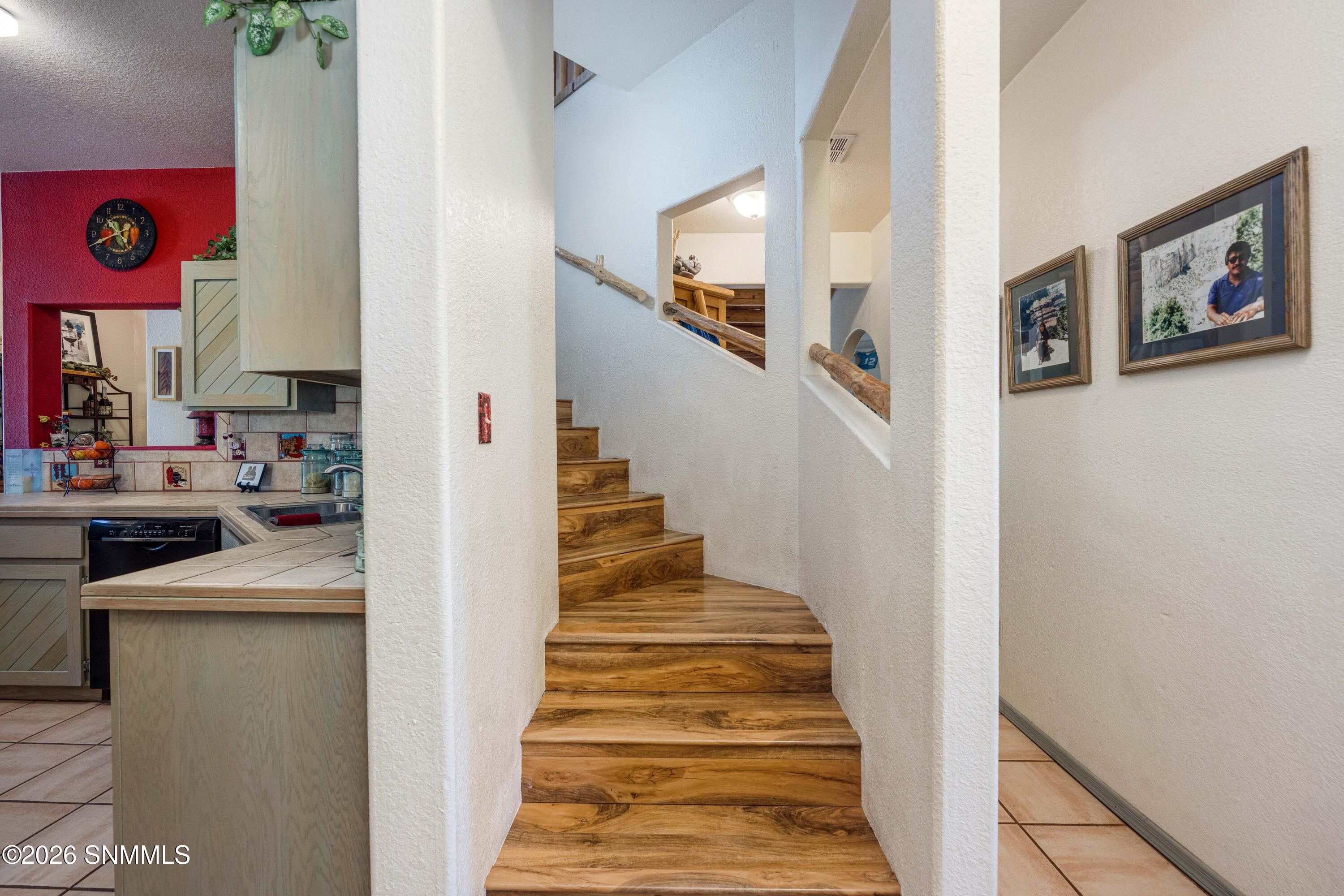 13_Staircase_29