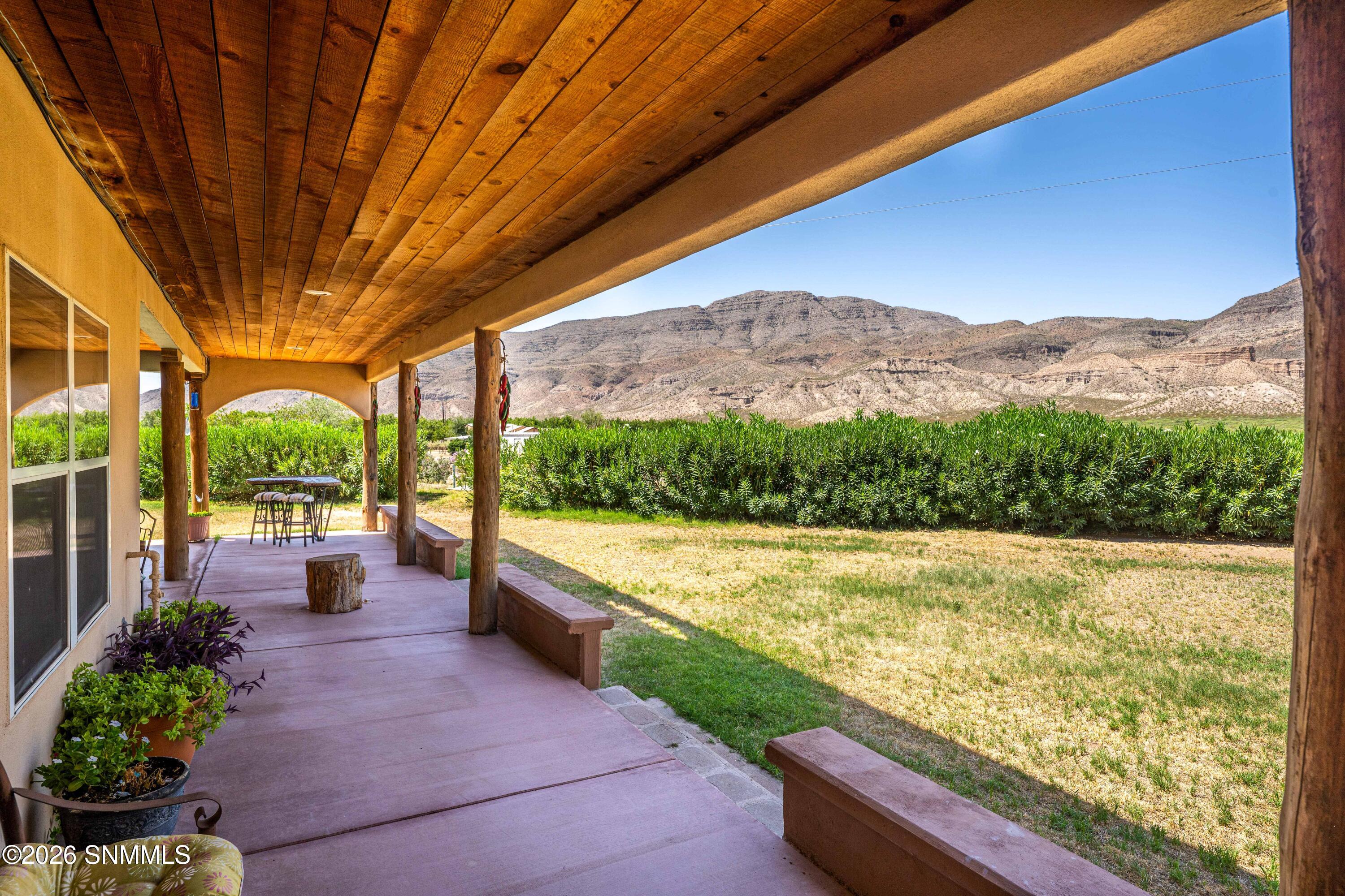 30_Porch_63