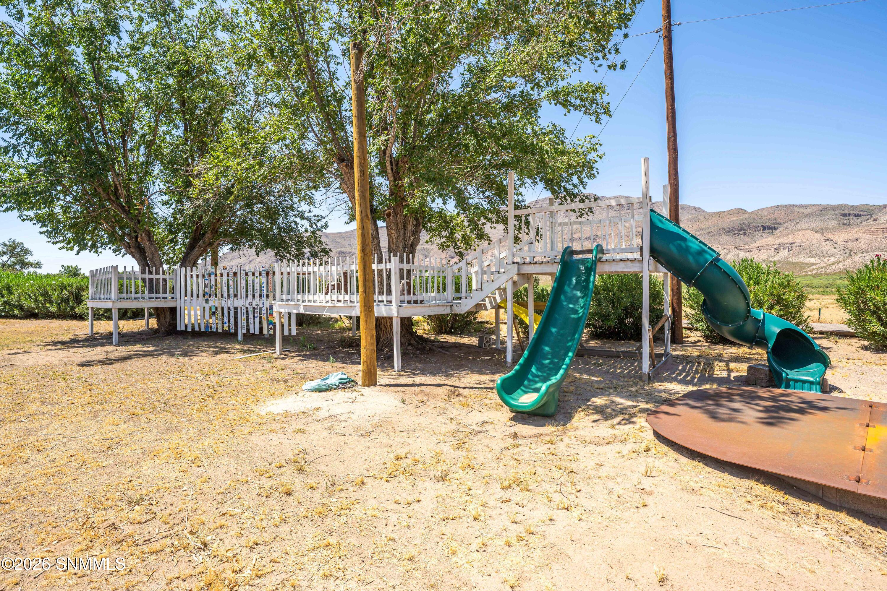 39_Treehouse_Play Area_86