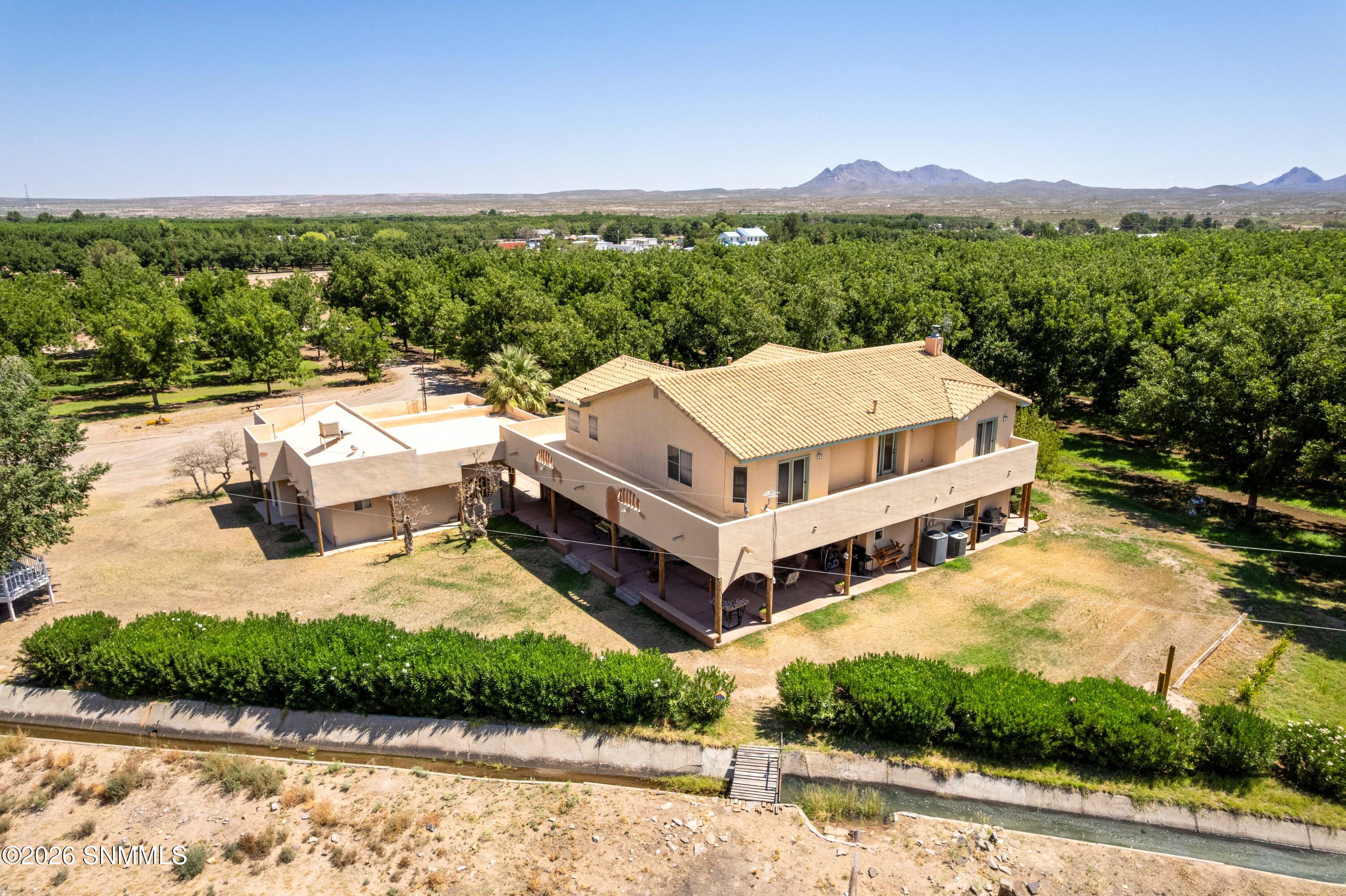 46_Back View_Home_Orchard_93