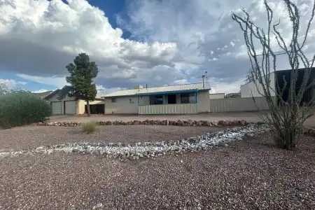 716 Erie Avenue, Elephant Butte, New Mexico 87935, 3 Bedrooms Bedrooms, ,1 BathroomBathrooms,Residential,For Sale,Erie,2602424