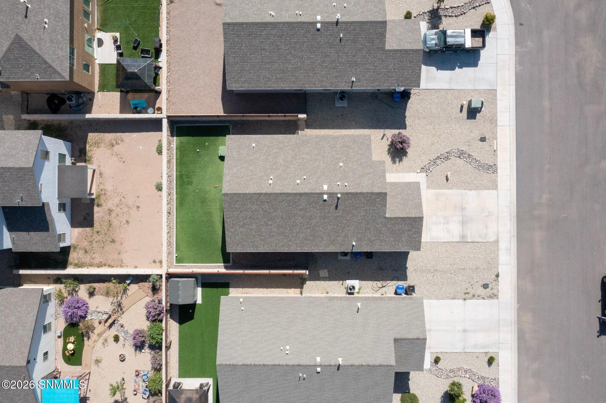 23. TOP VIEW