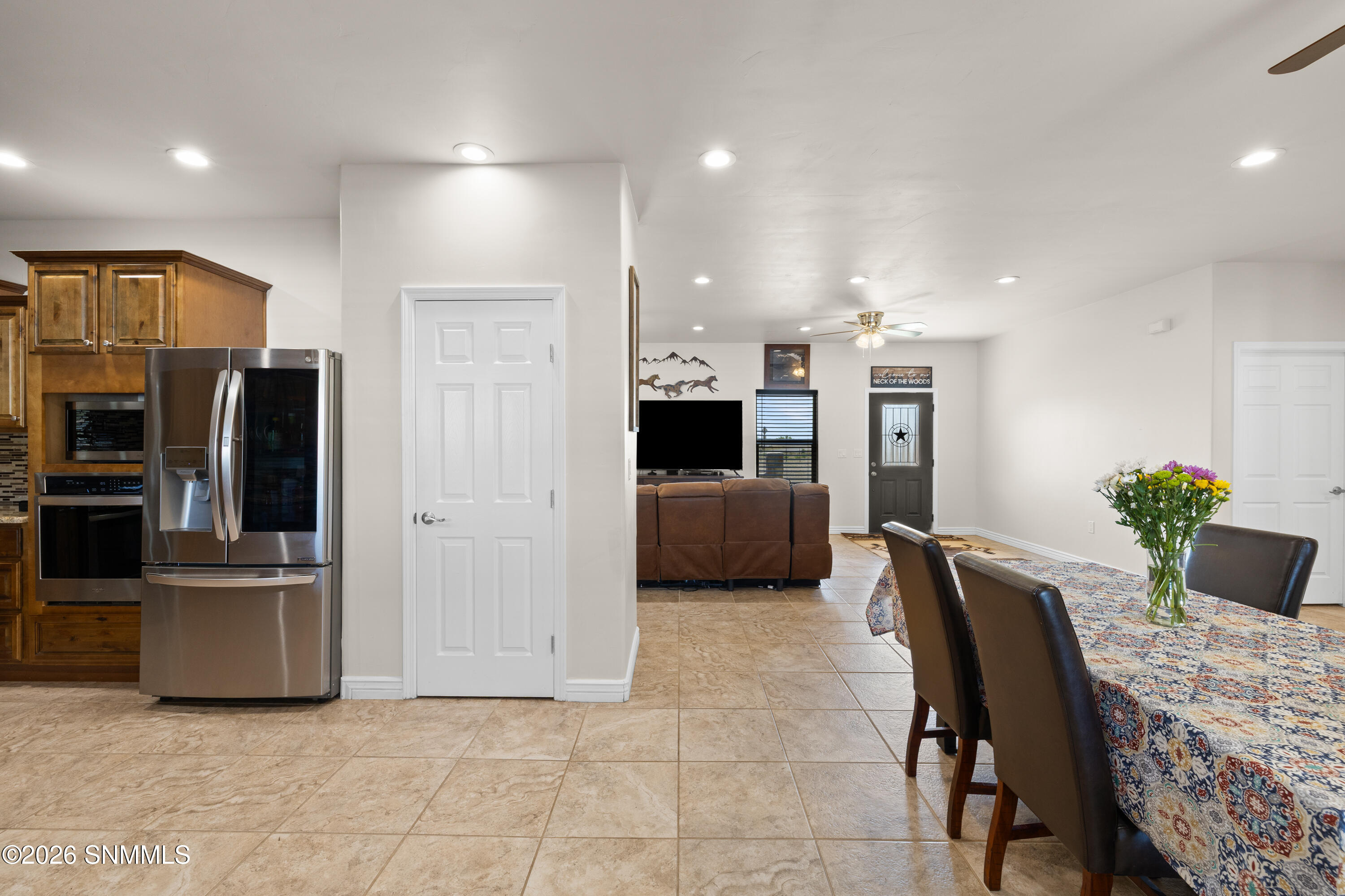 5707-Mauer-MLS-Camera-Guy-12