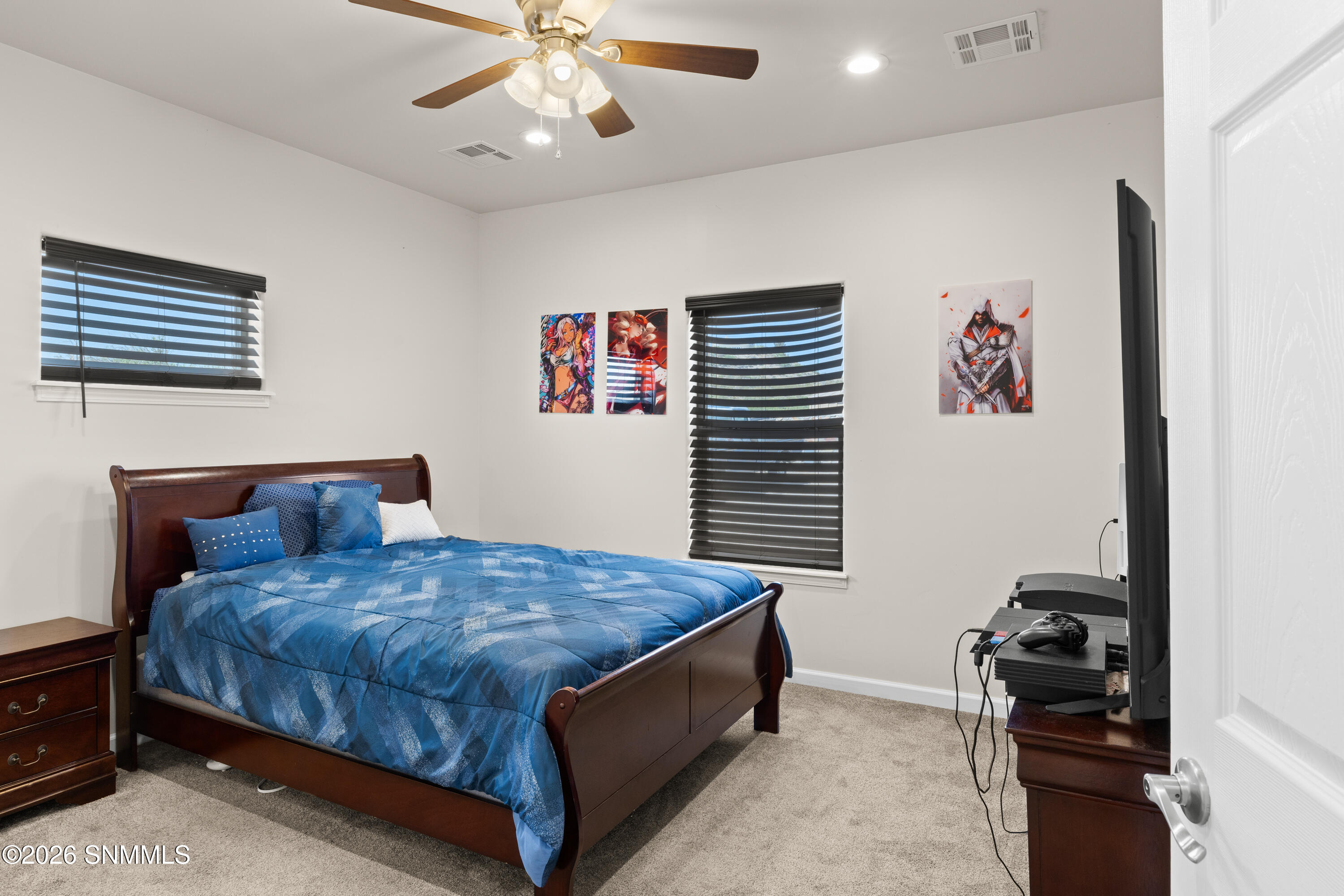 5707-Mauer-MLS-Camera-Guy-17
