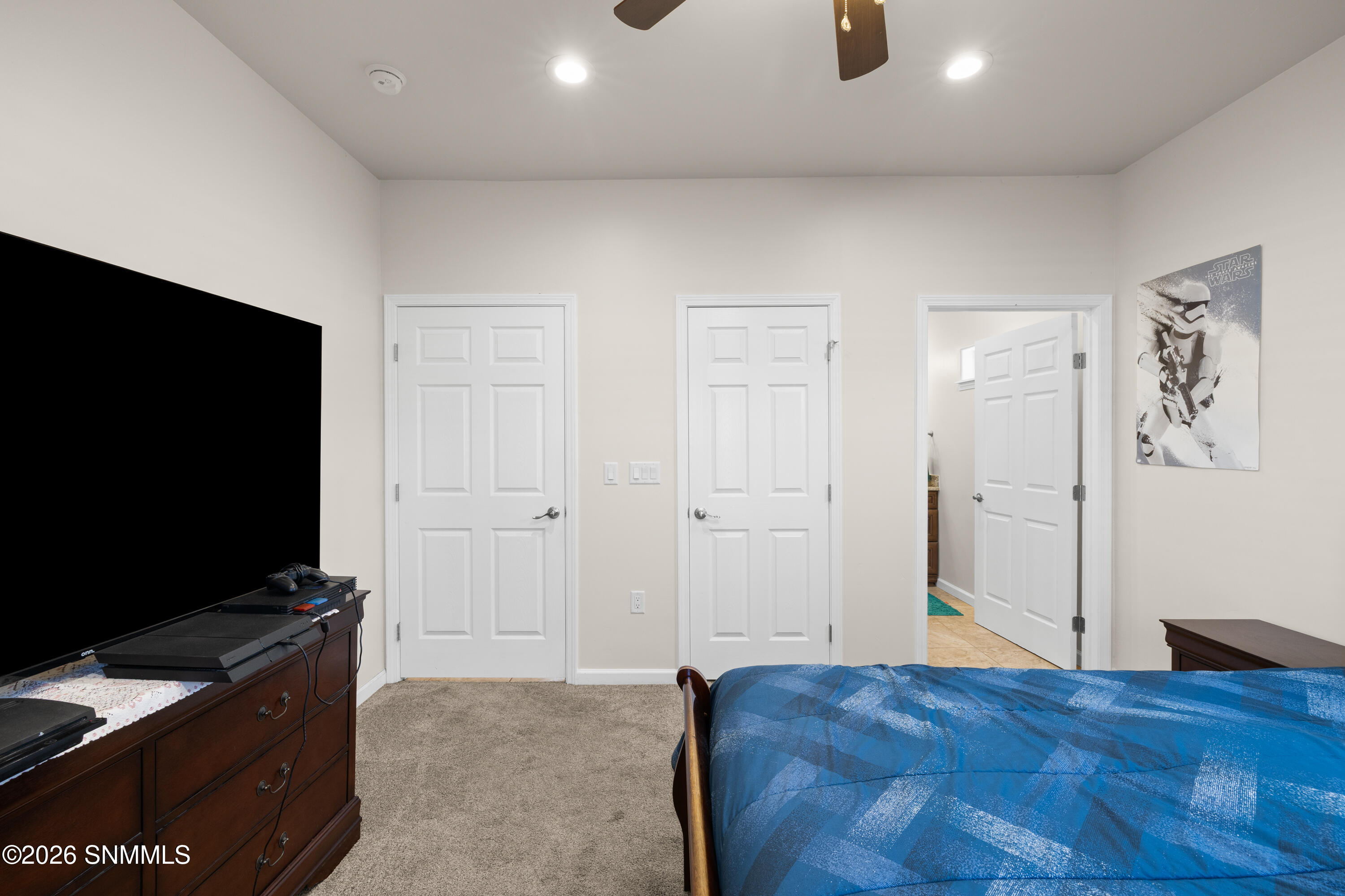 5707-Mauer-MLS-Camera-Guy-18