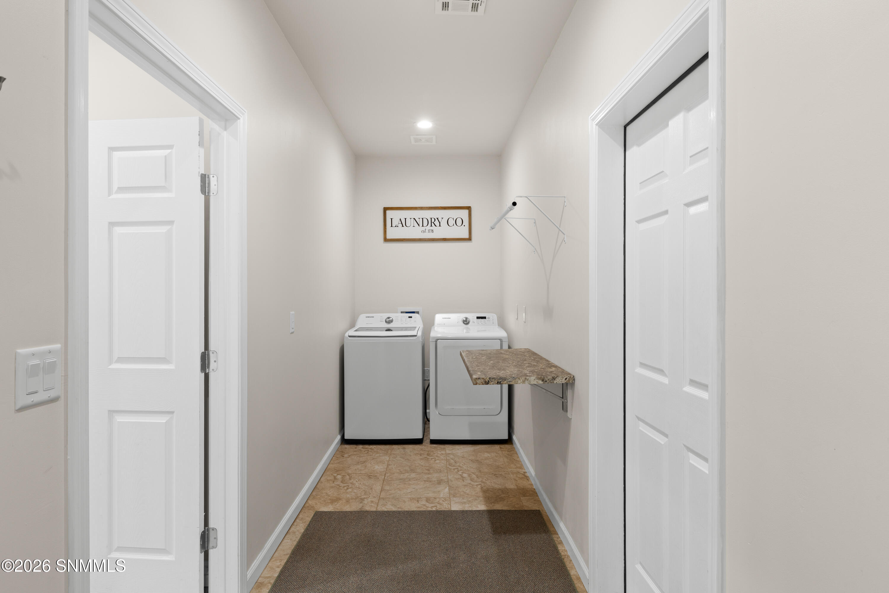 5707-Mauer-MLS-Camera-Guy-20