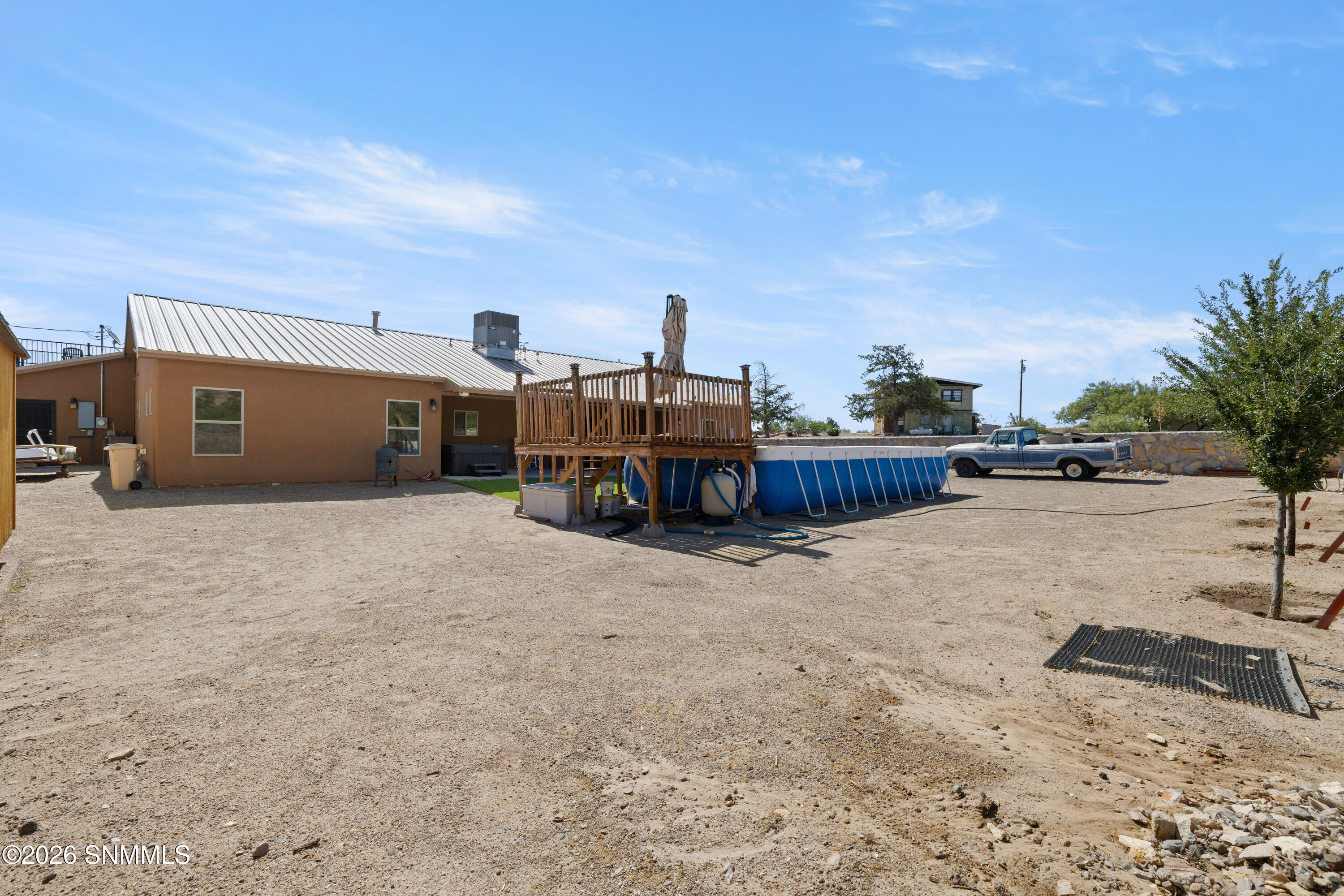 5707-Mauer-MLS-Camera-Guy-34