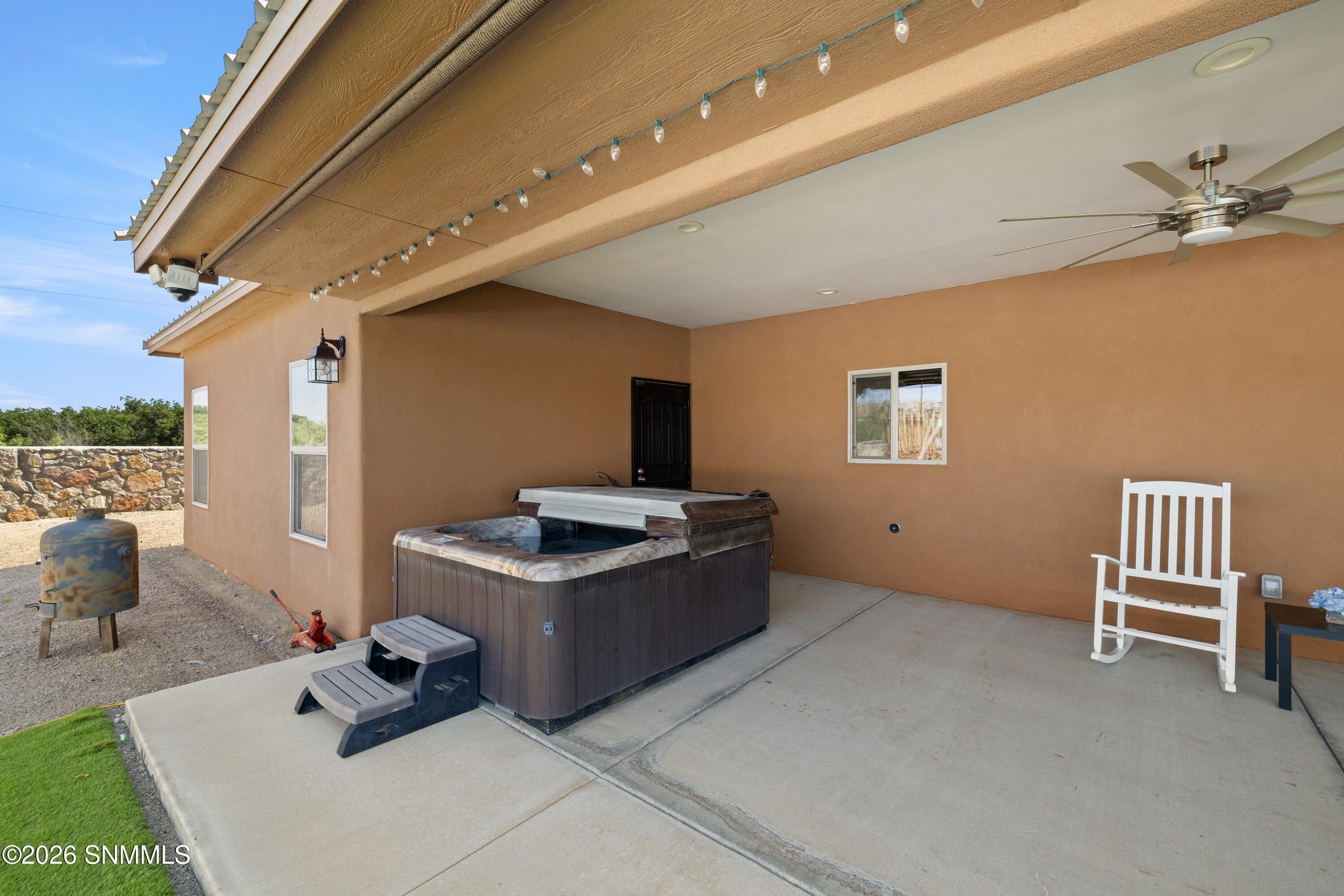 5707-Mauer-MLS-Camera-Guy-35
