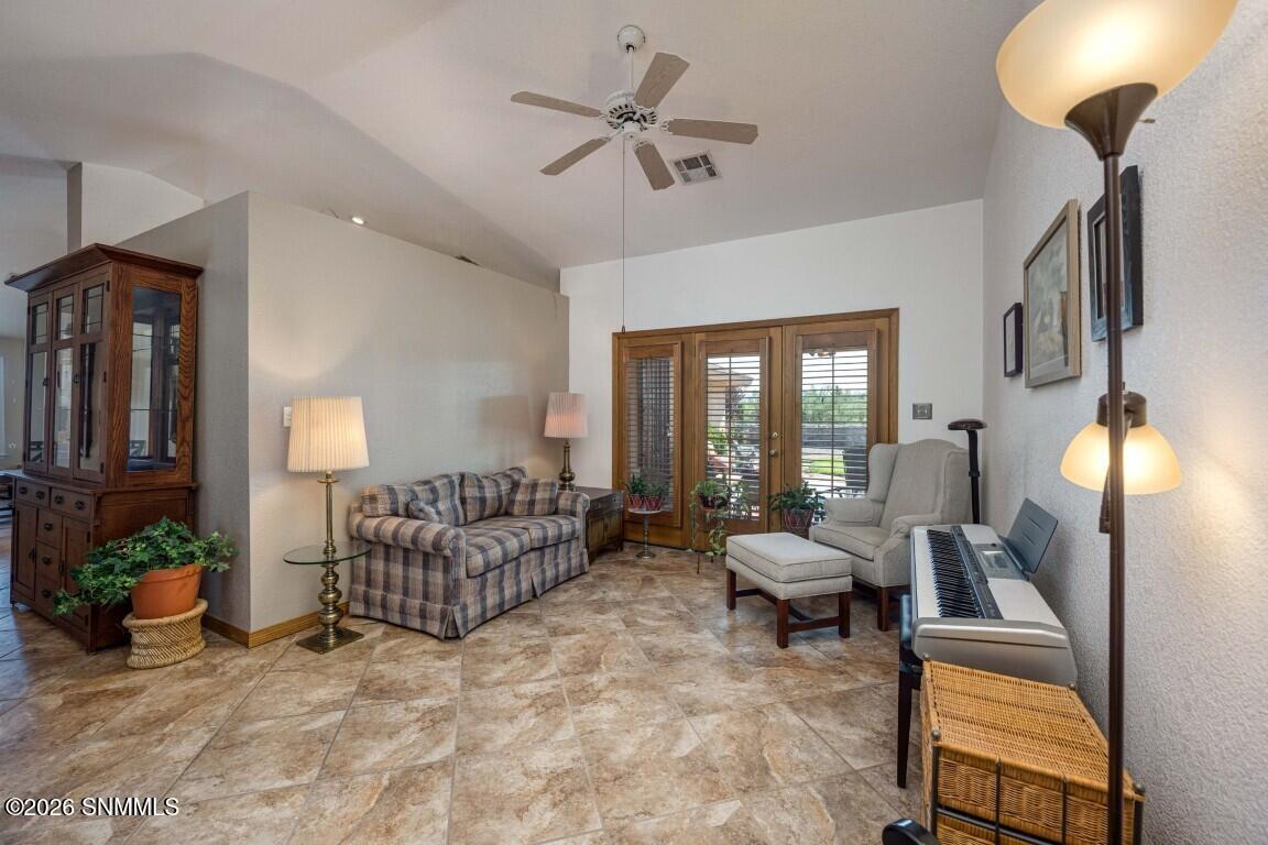 11-web-or-mls-Snappin Homes (SanAugustin