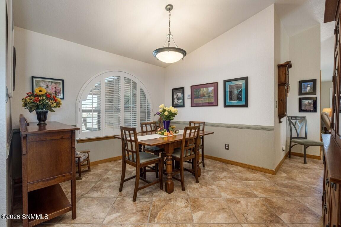 12-web-or-mls-Snappin Homes (SanAugustin