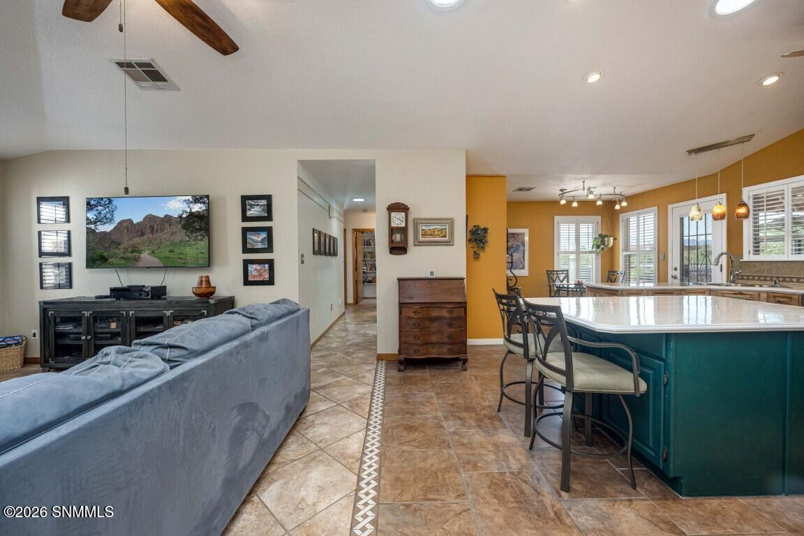 15-web-or-mls-Snappin Homes (SanAugustin