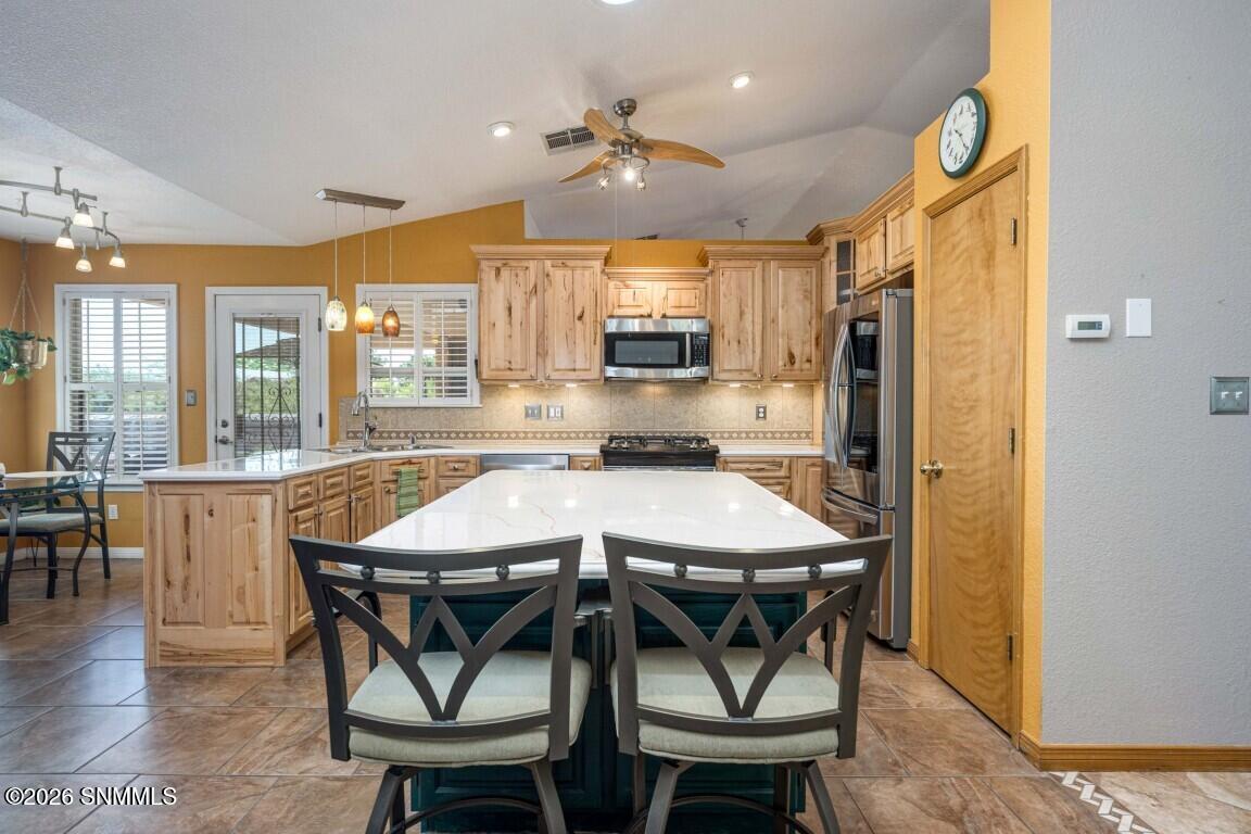 16-web-or-mls-Snappin Homes (SanAugustin