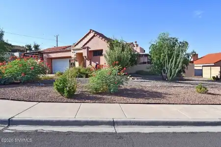 3044 La Mirada Court, Las Cruces, New Mexico 88011, 3 Bedrooms Bedrooms, ,3 BathroomsBathrooms,Residential,For Sale,La Mirada,2602442