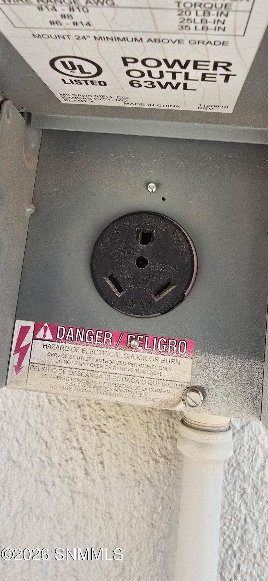 30 AMP PLUG