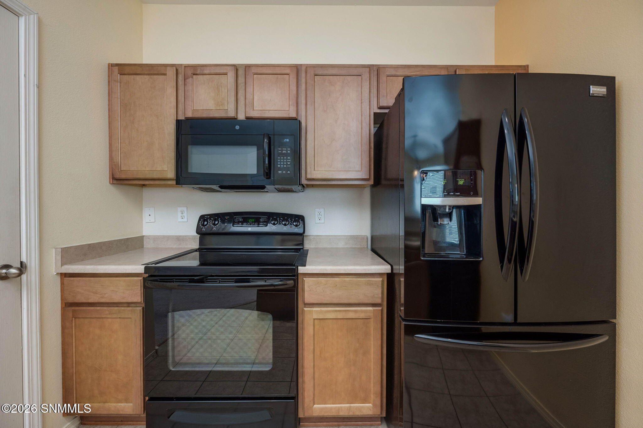 12-web-or-mls-Snappin Homes (Triumph4602