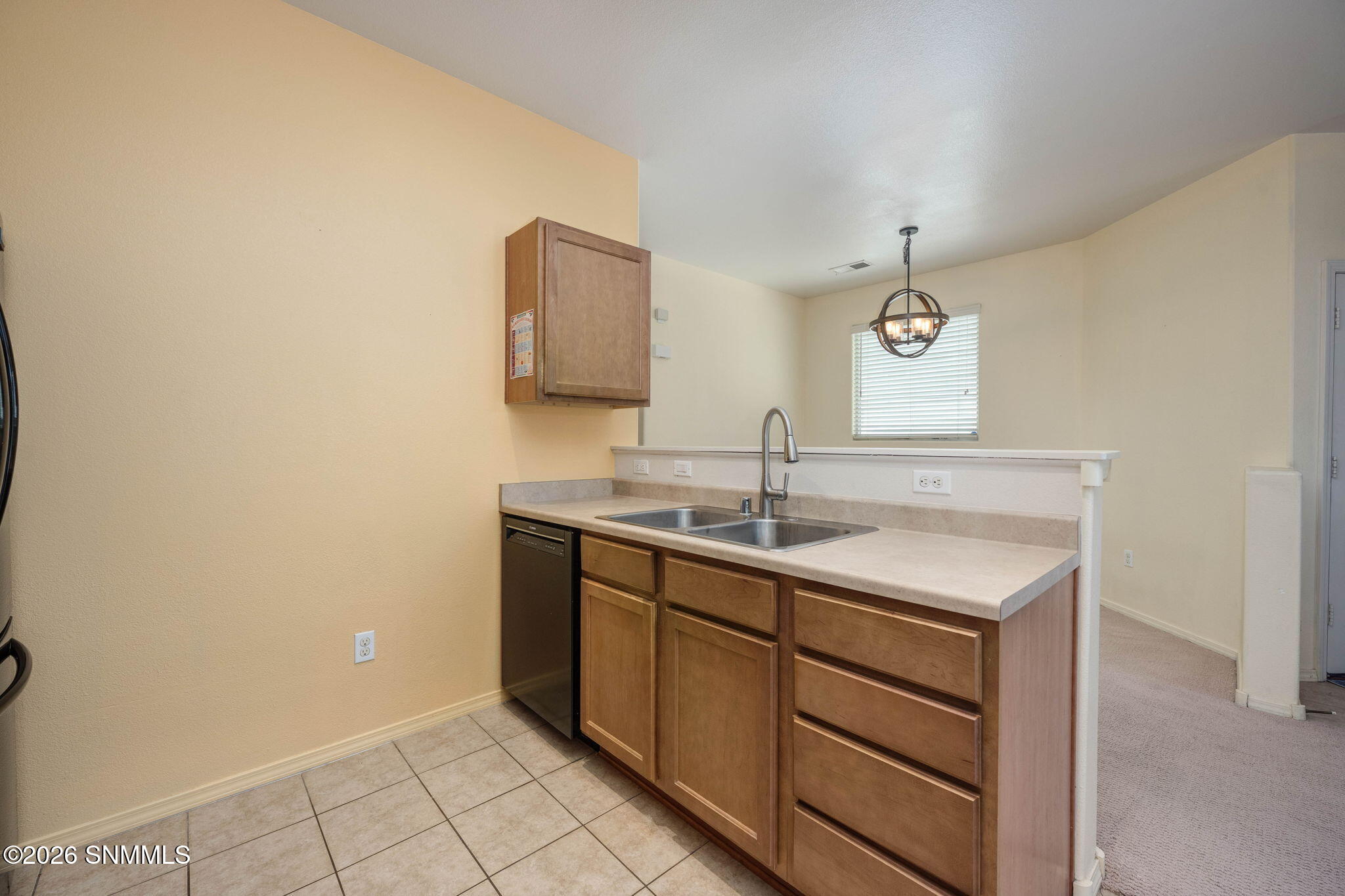 14-web-or-mls-Snappin Homes (Triumph4602
