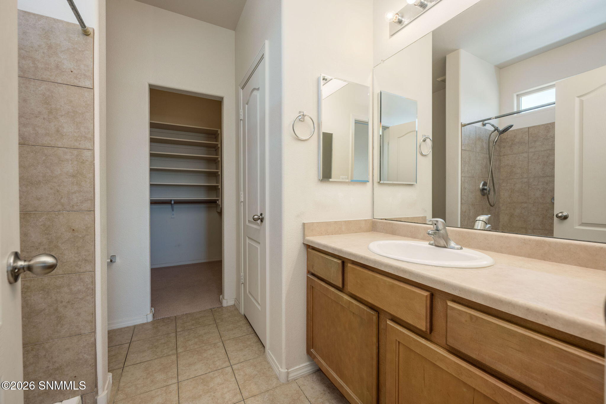 20-web-or-mls-Snappin Homes (Triumph4602