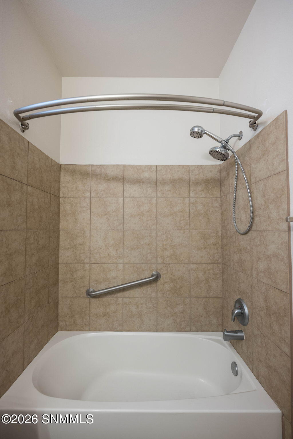 26-web-or-mls-Snappin Homes (Triumph4602