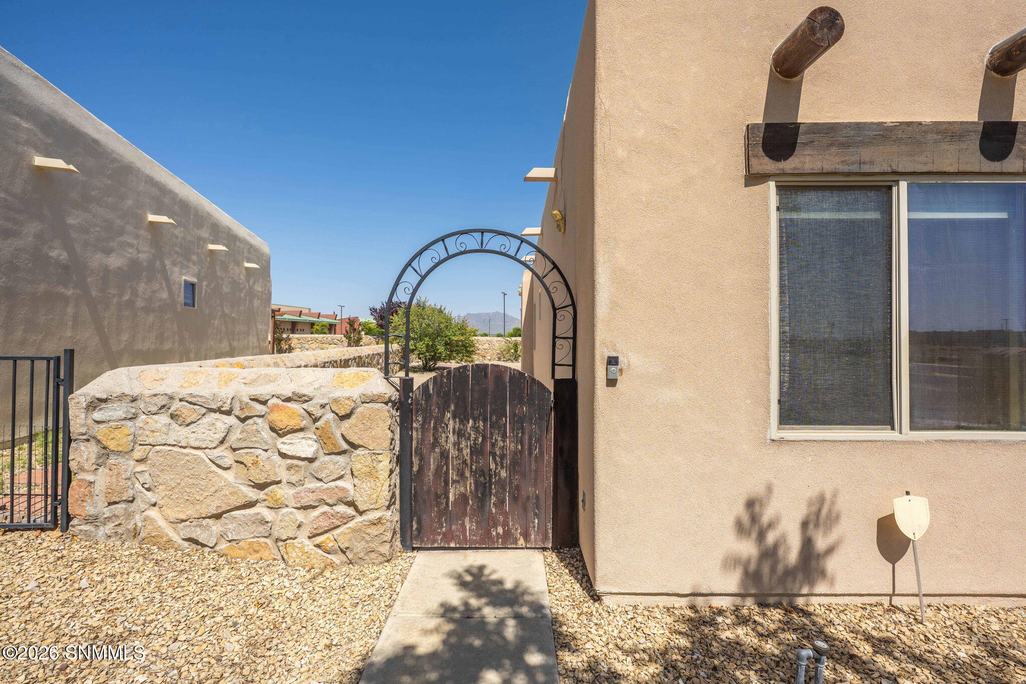 3-web-or-mls-Snappin Homes (Triumph4602)