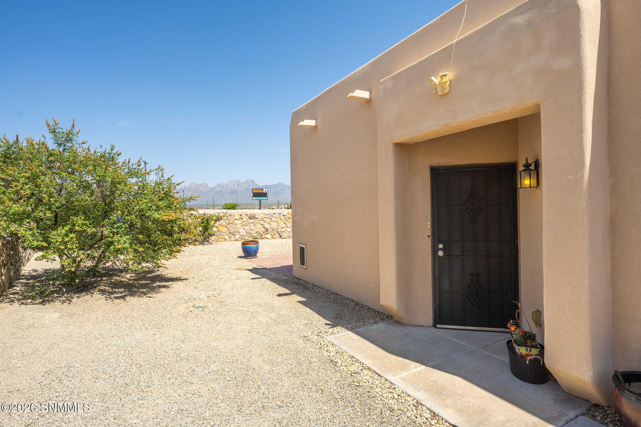 5-web-or-mls-Snappin Homes (Triumph4602)