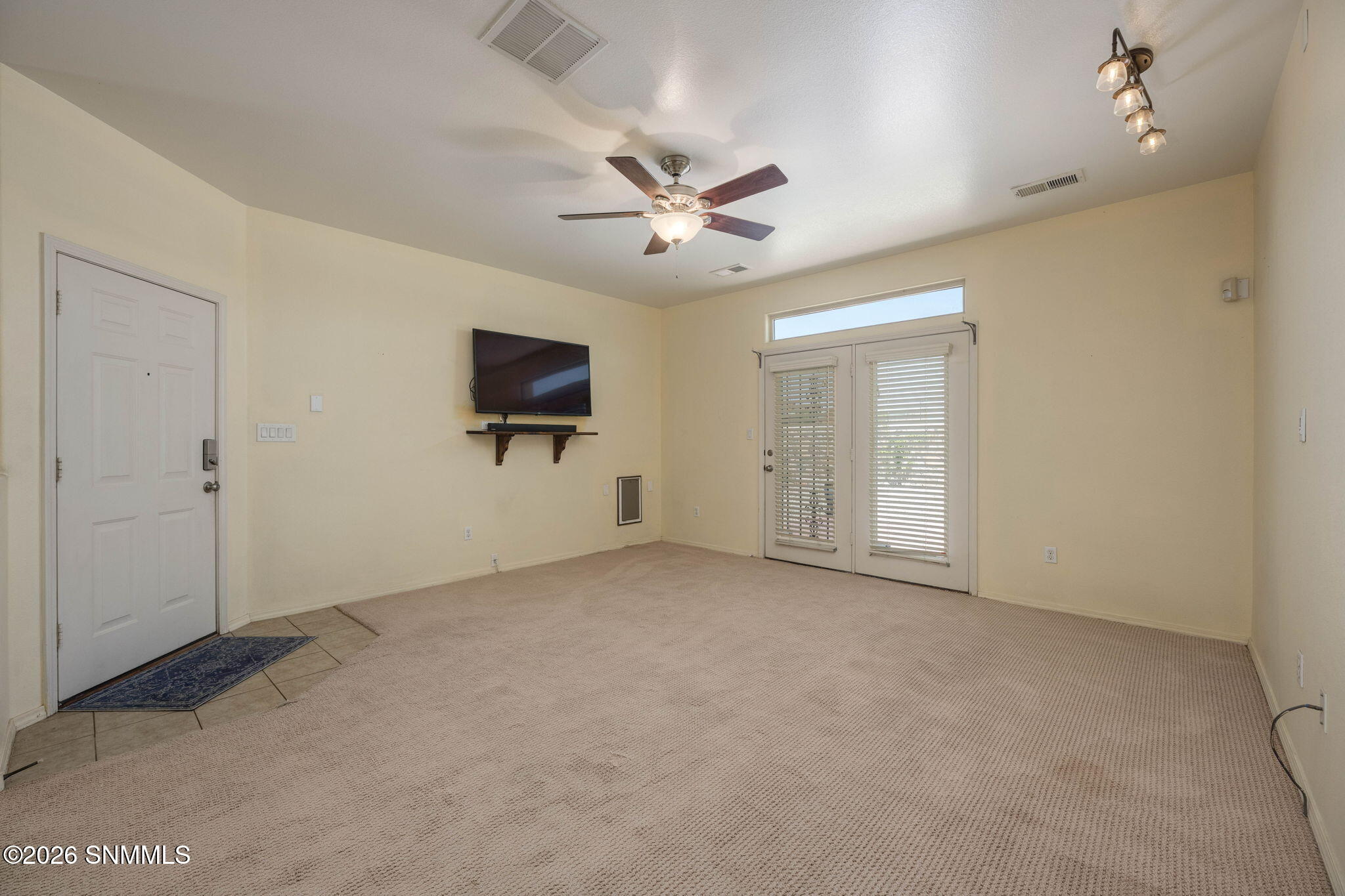 7-web-or-mls-Snappin Homes (Triumph4602)