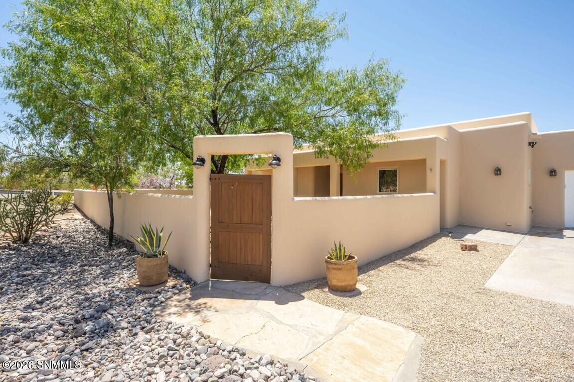 2-web-or-mls-Snappin Homes (CalleBellisi