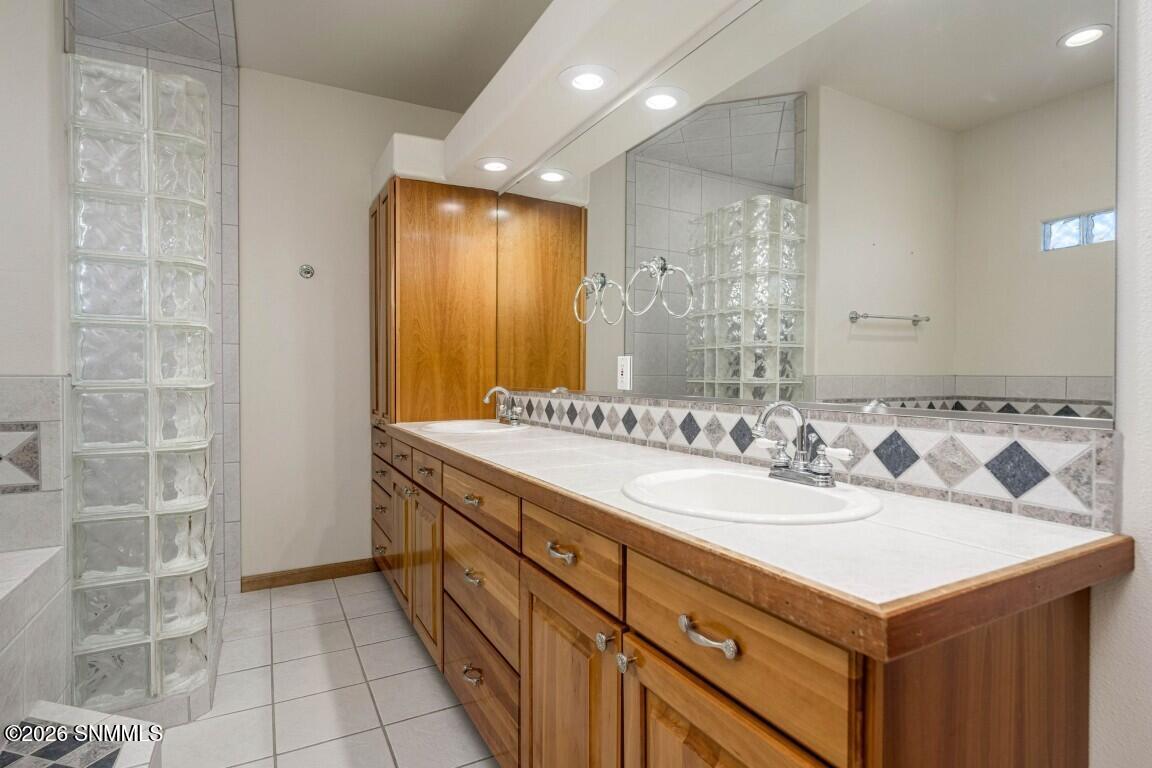 28-web-or-mls-Snappin Homes (CalleBellis