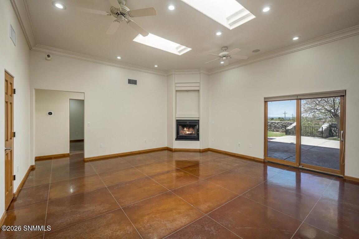 8-web-or-mls-Snappin Homes (CalleBellisi