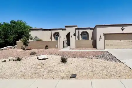 4681 Mesa Rico Drive, Las Cruces, New Mexico 88011, 4 Bedrooms Bedrooms, ,2 BathroomsBathrooms,Residential,For Sale,Mesa Rico,2602473
