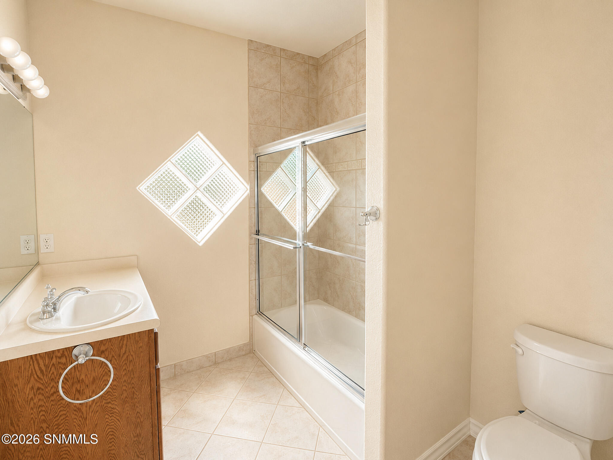 BE - Guest Bath