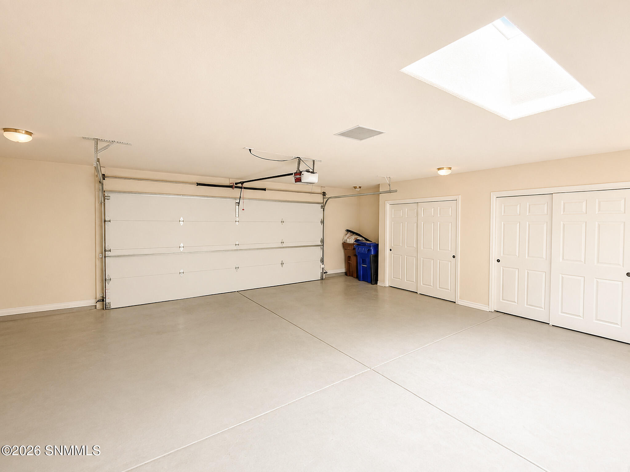 BJ - Garage