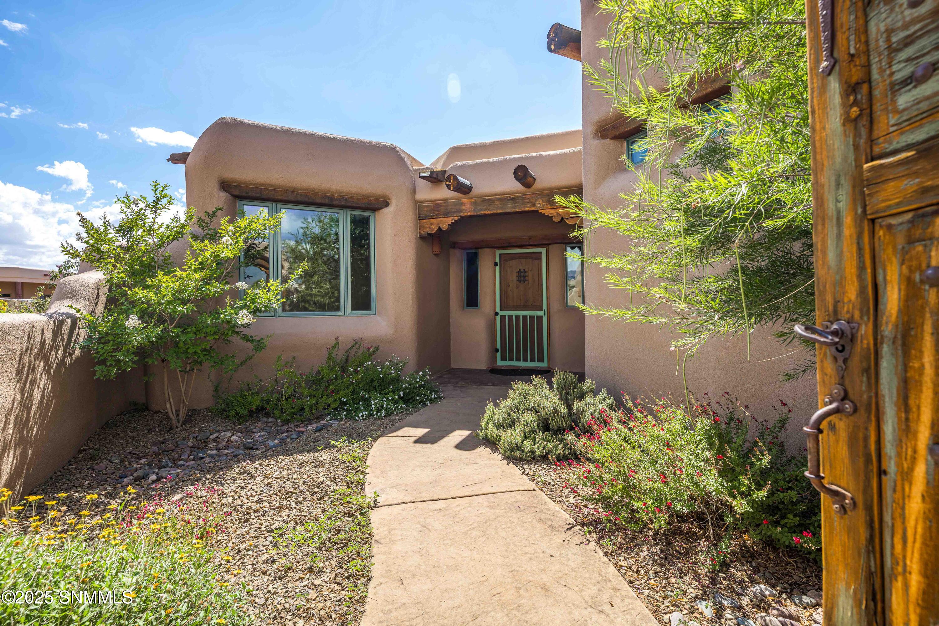 Snappin Homes (Saguaro3935)-6