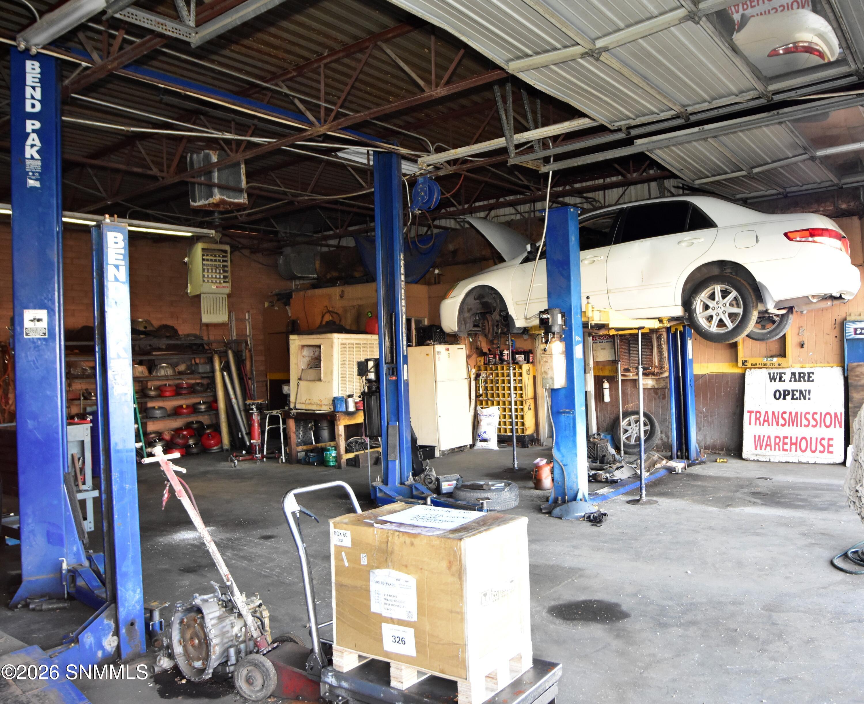 Shop Bay 3