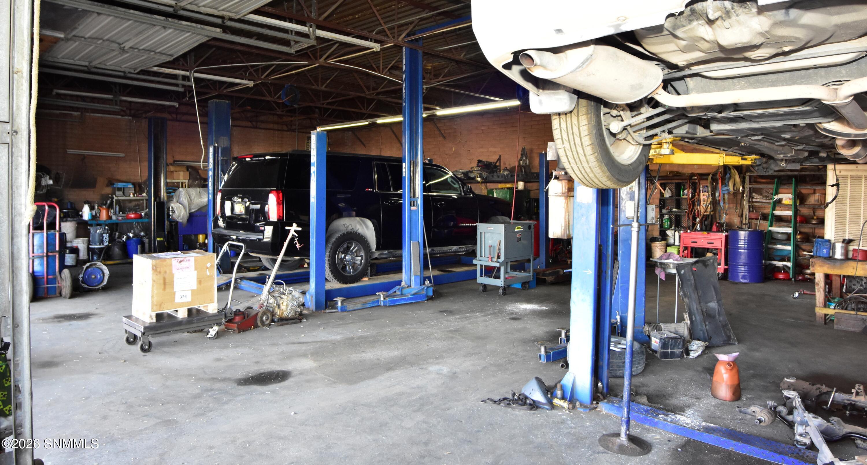 Shop Bay