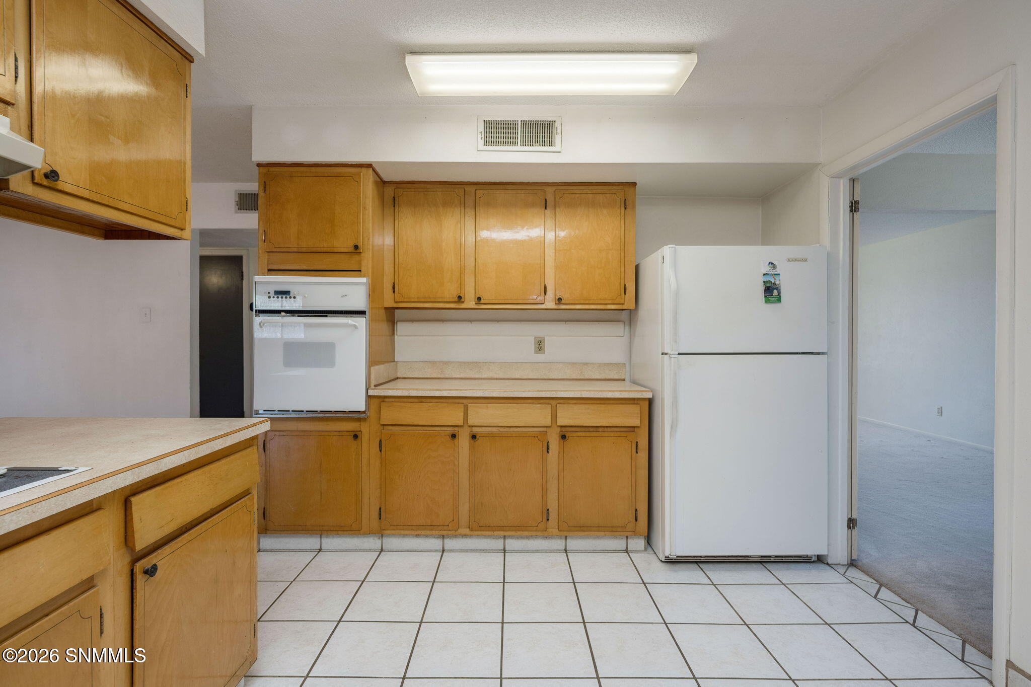11-web-or-mls-Snappin Homes (Carlyle2220