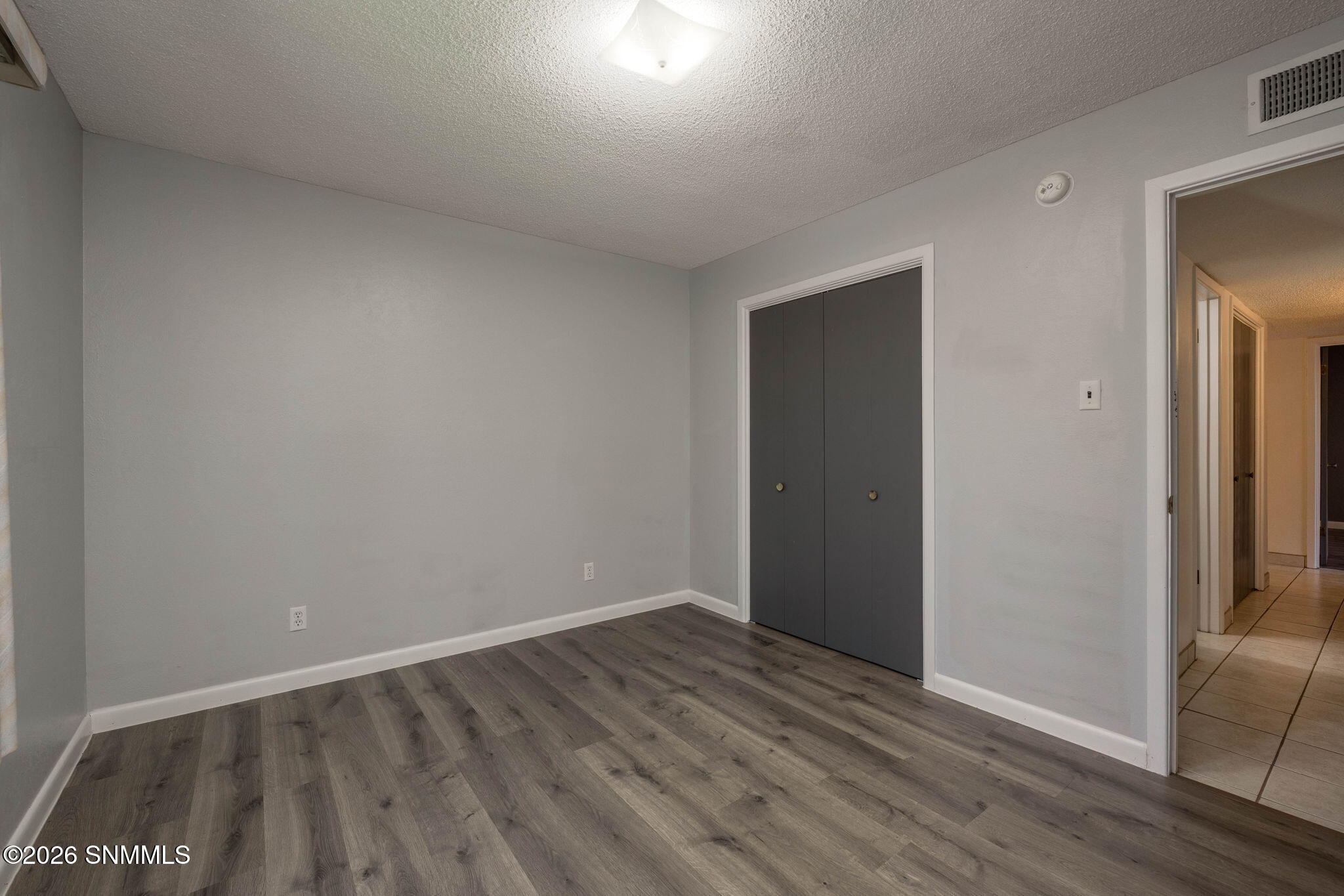 28-web-or-mls-Snappin Homes (Carlyle2220