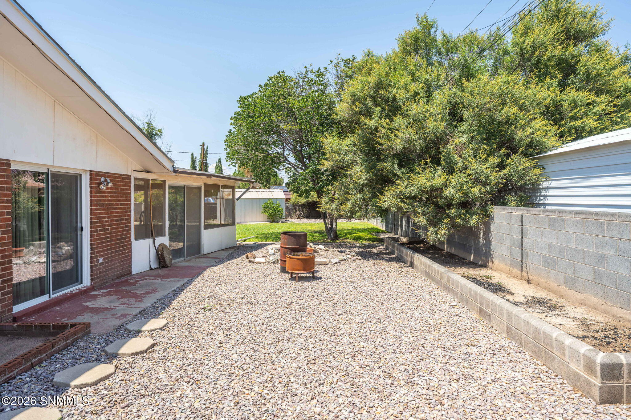 39-web-or-mls-Snappin Homes (Carlyle2220