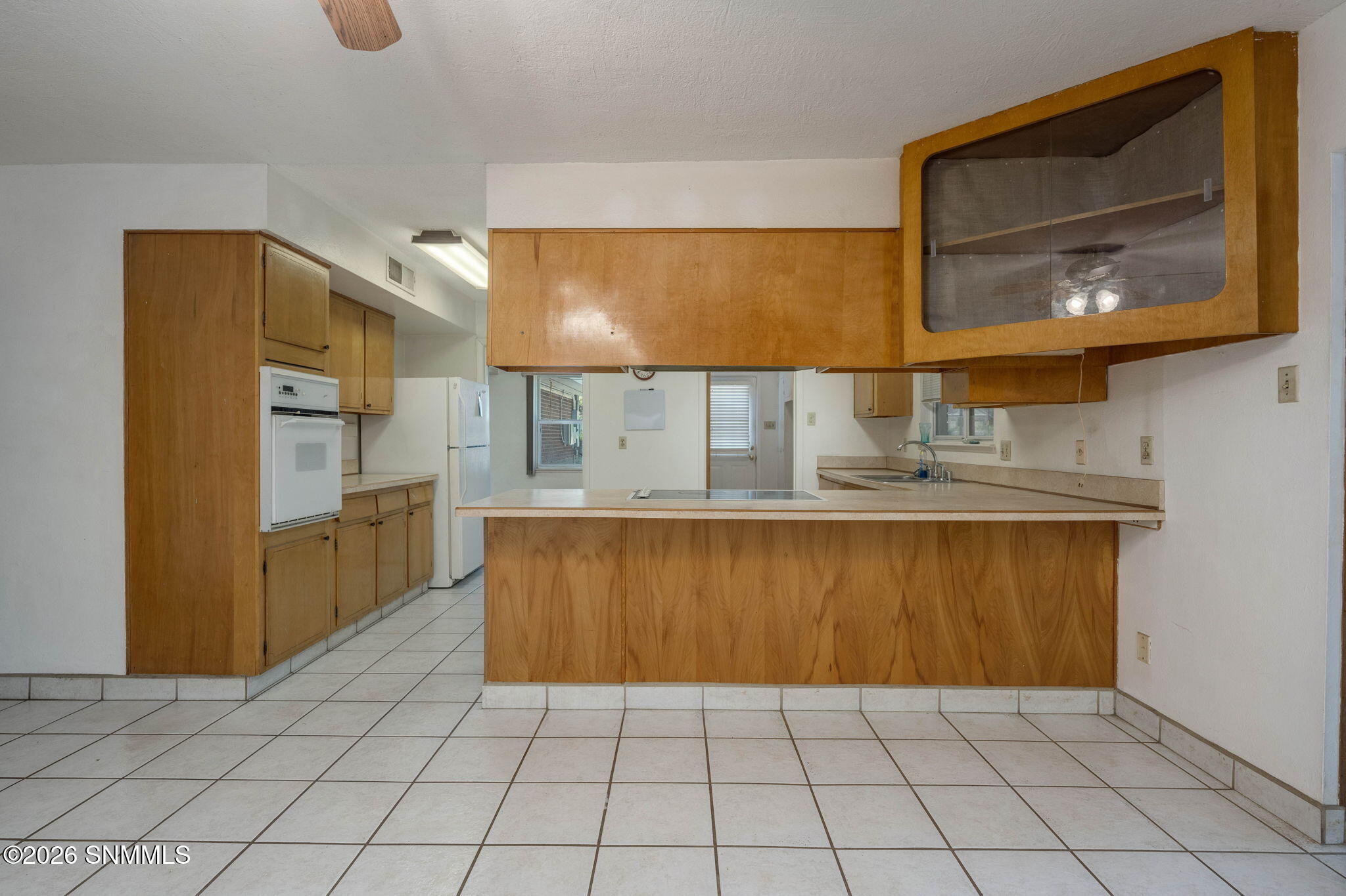 7-web-or-mls-Snappin Homes (Carlyle2220)