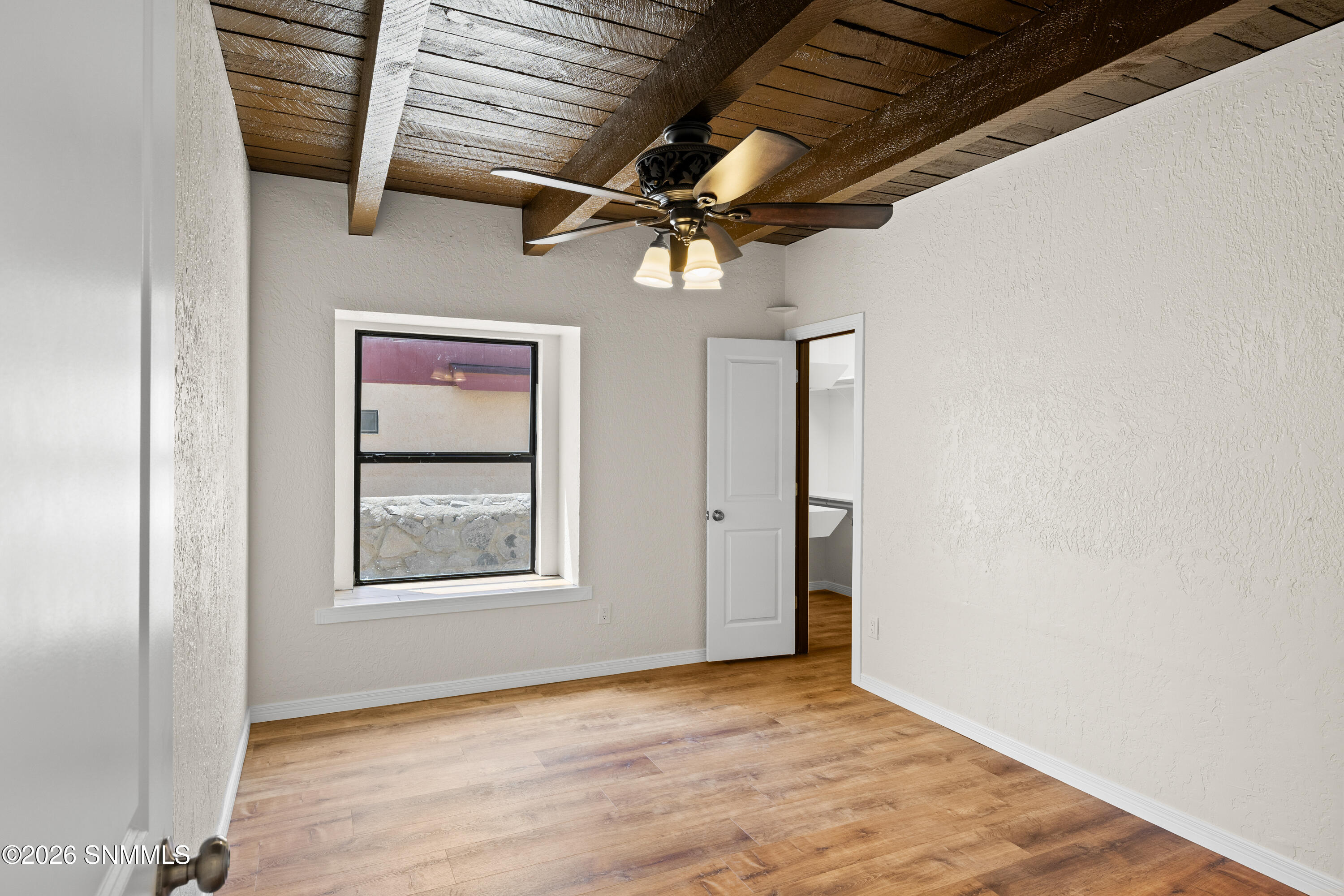 3840-Garnet-MLS-Camera-Guy-13
