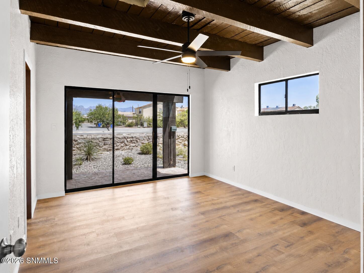 3840-Garnet-MLS-Camera-Guy-19