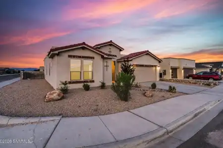 7378 Sentinel Avenue, Las Cruces, New Mexico 88012, 4 Bedrooms Bedrooms, ,2.5 BathroomsBathrooms,Residential,For Sale,Sentinel,2602423