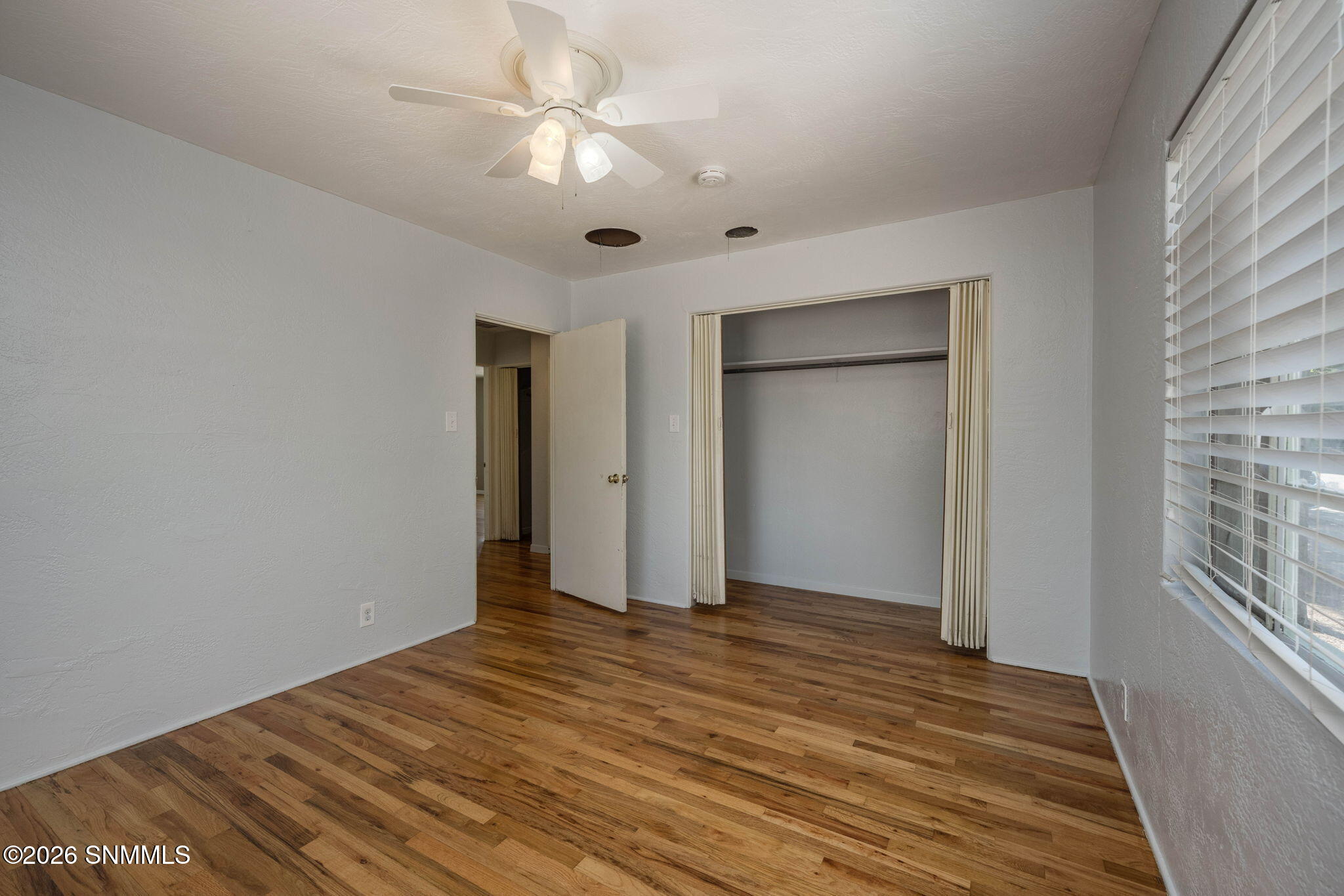 15-web-or-mls-Snappin Homes (Roberts160)