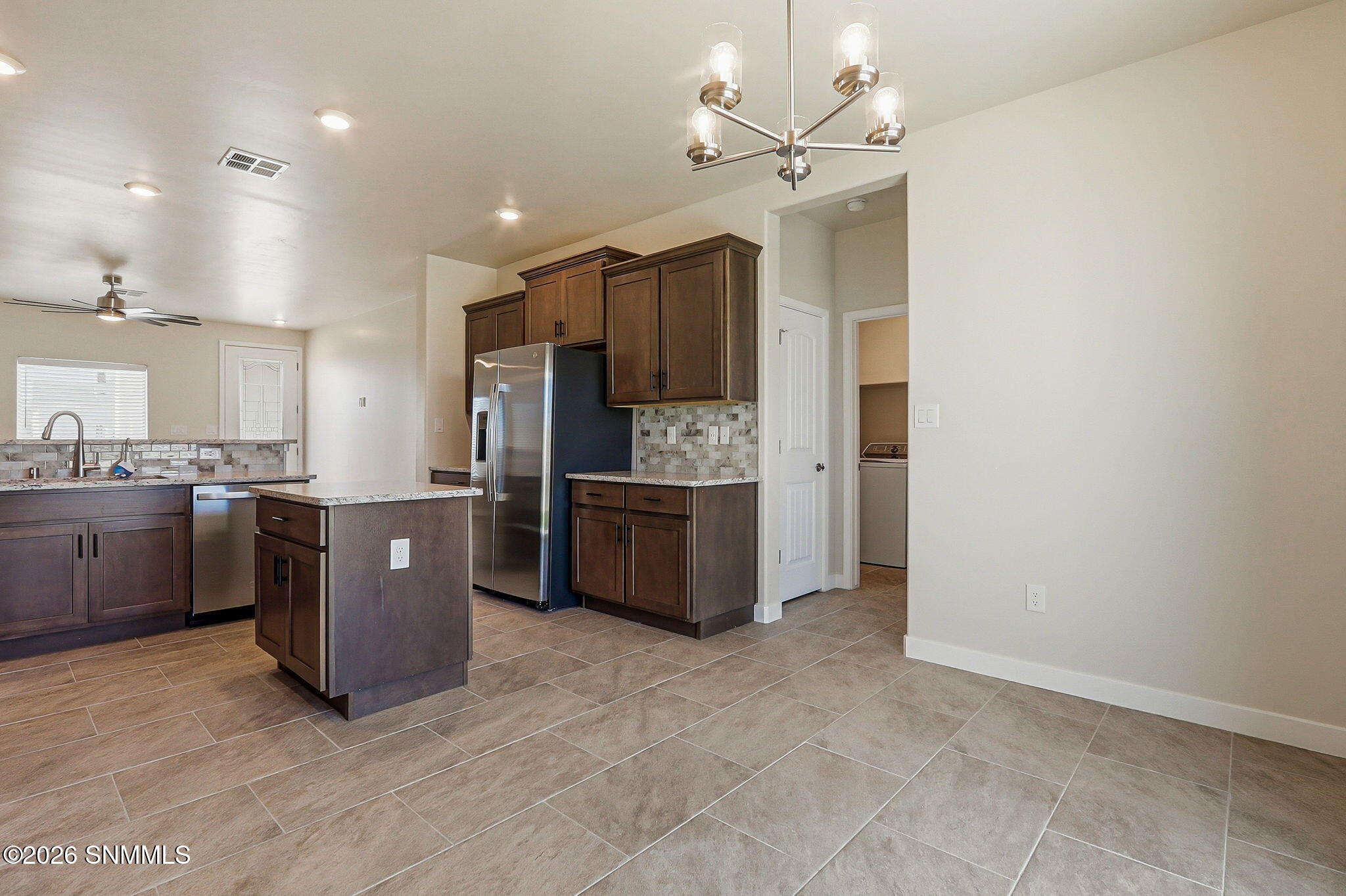 Dining/Kitchen