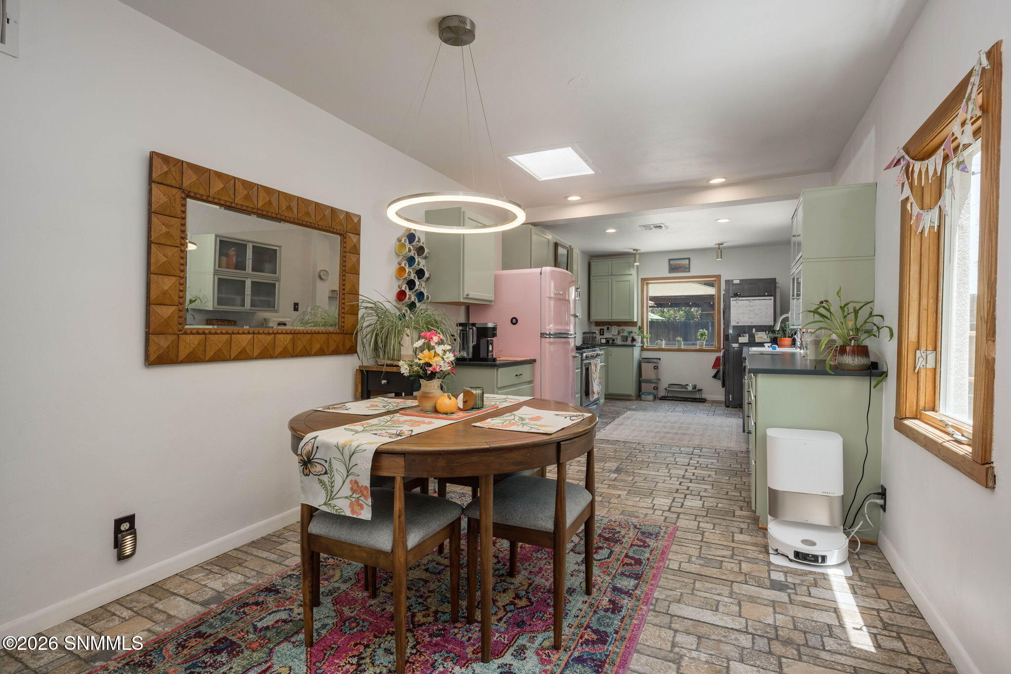 8-web-or-mls-Snappin Homes (East3305)-8