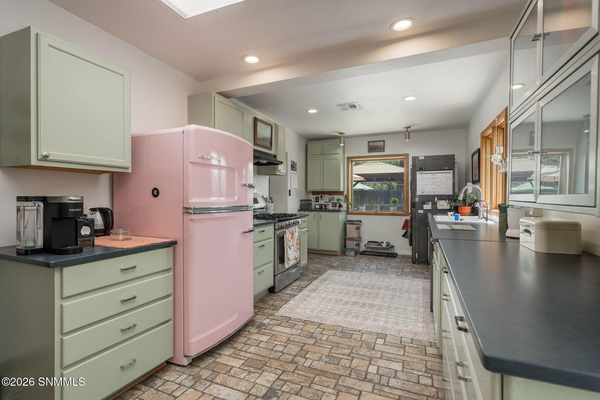 10-web-or-mls-Snappin Homes (East3305)-1