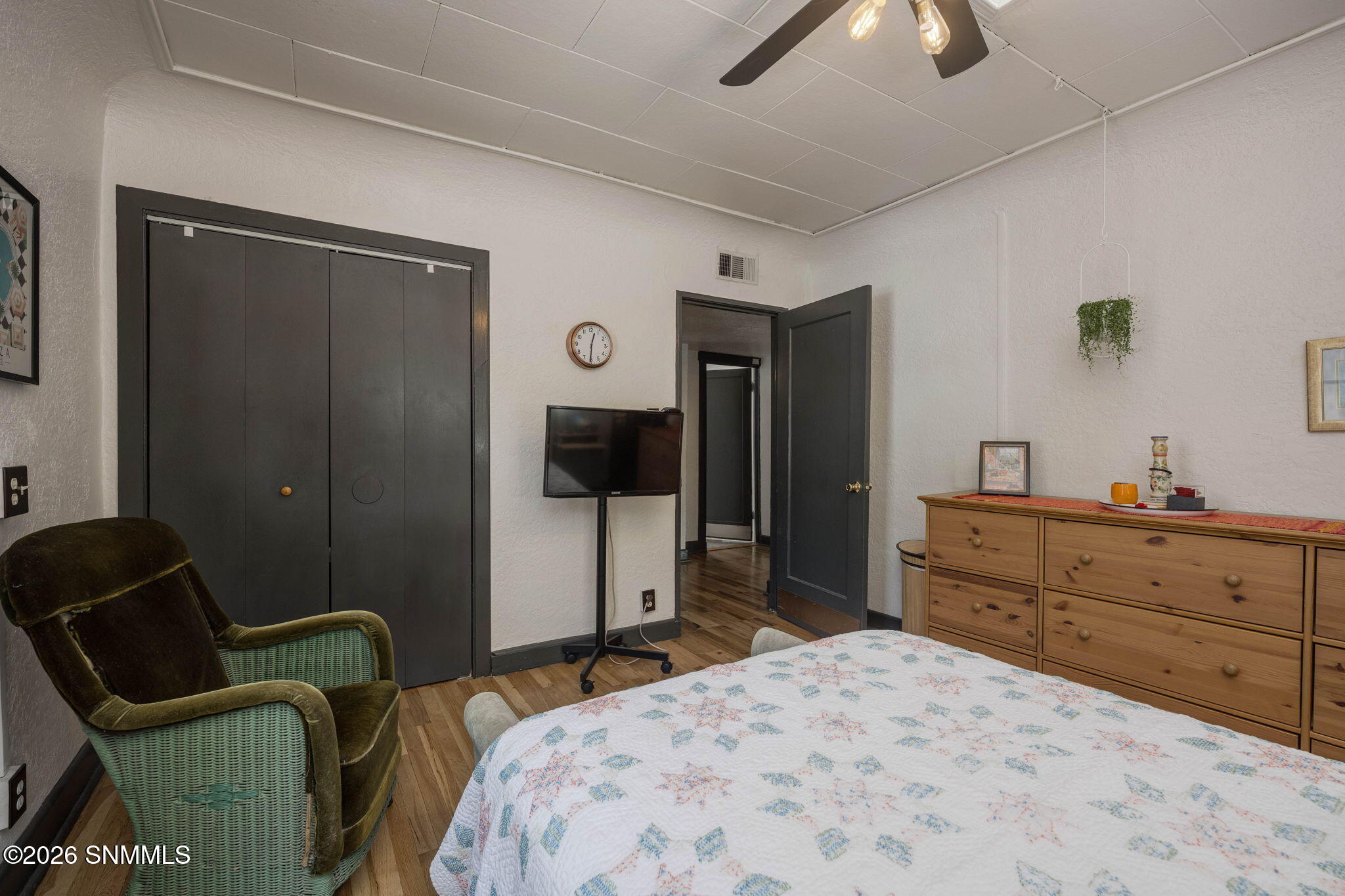 21-web-or-mls-Snappin Homes (East3305)-2